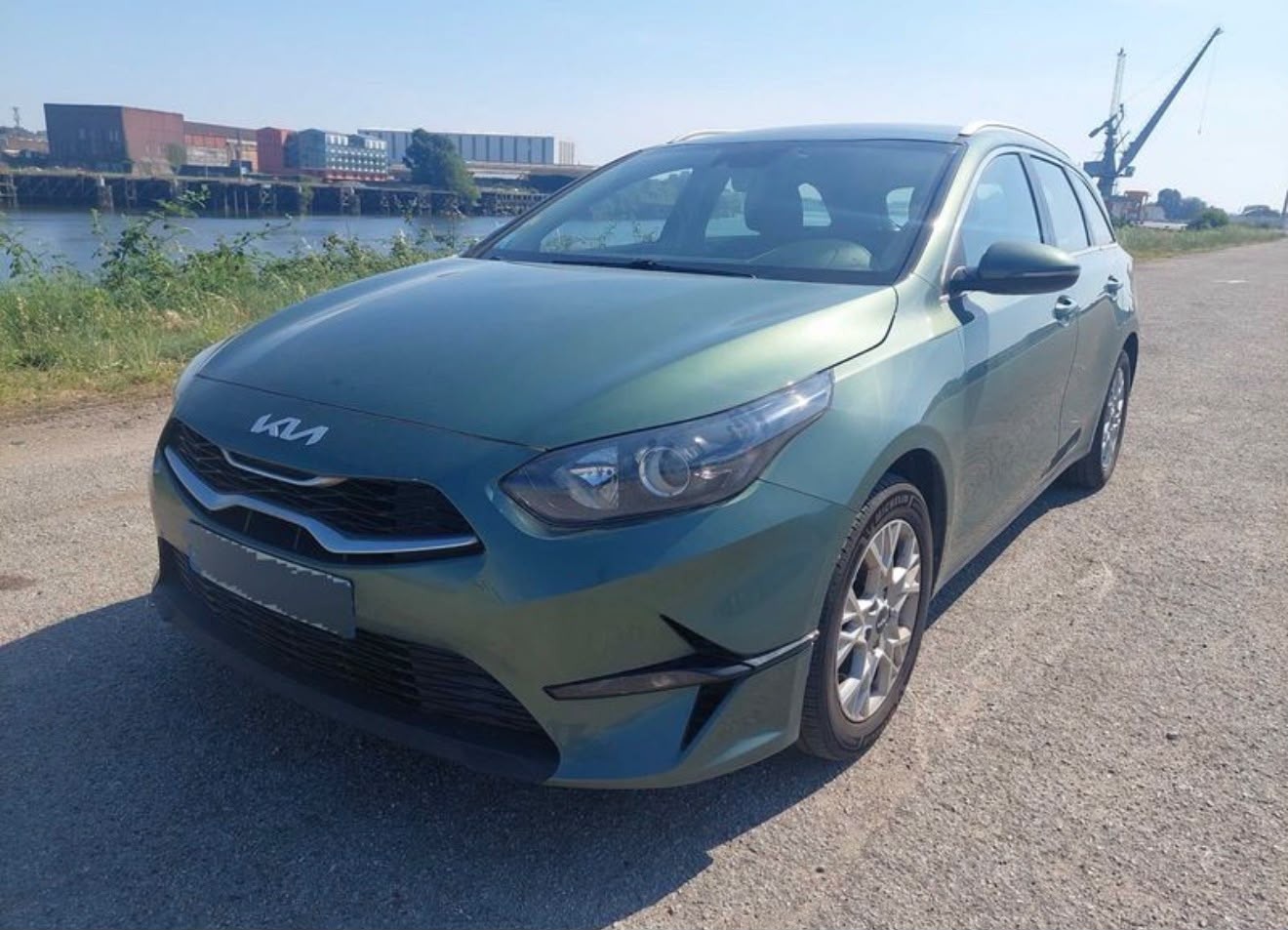 Kia Ceed 2024 Side Profile