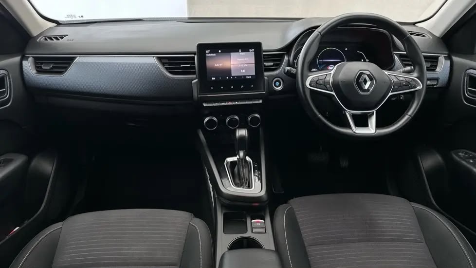 Renault Arkana 2023 Interior Cabin