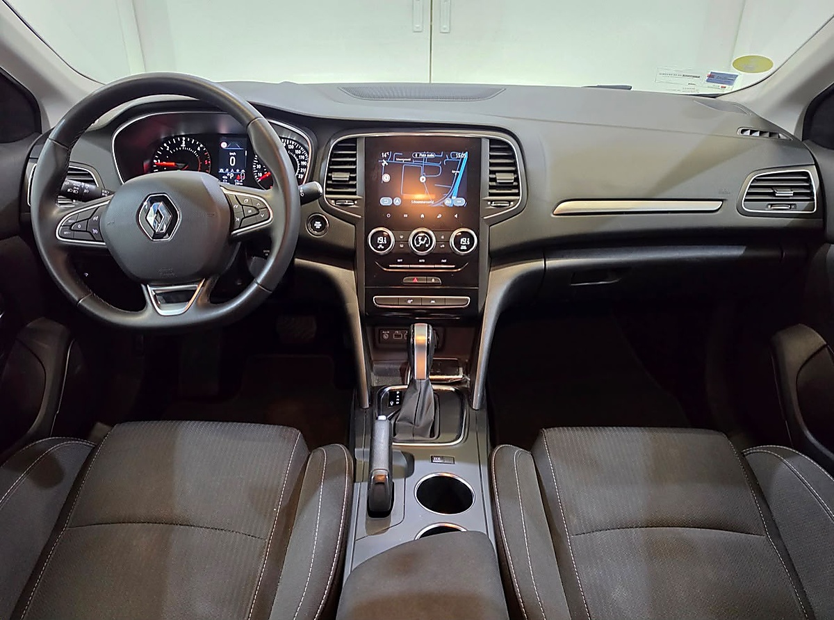 Renault Megane (2022) View 2