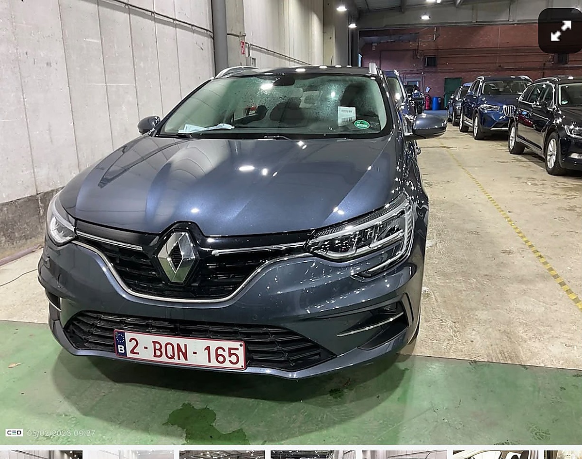 Renault Megane (2022) View 7